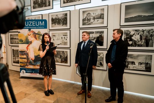 Konferencja - ,,Współczesna Warszawa na ''starej'' fotografii'' (zdjęcia)