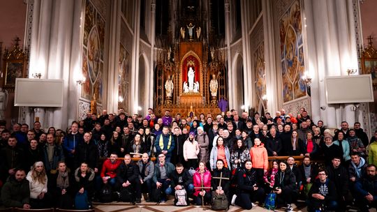 Ekstremalna Droga Krzyżowa (zdjęcia) Ekstremalna Droga Krzyżowa (zdjęcia)