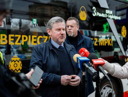 Briefing promujący bezpieczeństwo w komunikacji drogowej w okresie świątecznym (zdjęcia)