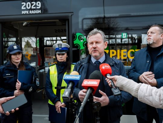 Briefing promujący bezpieczeństwo w komunikacji drogowej w okresie świątecznym (zdjęcia)