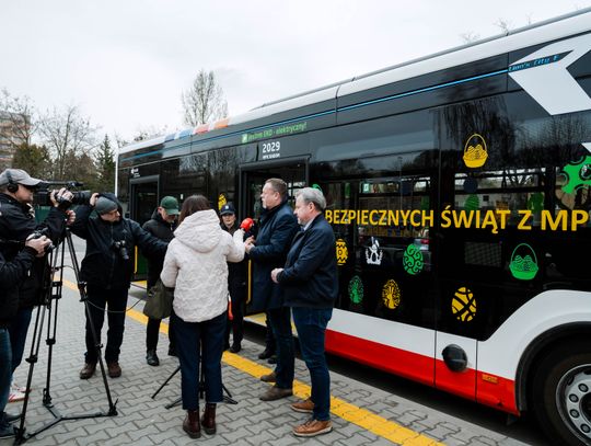 Briefing promujący bezpieczeństwo w komunikacji drogowej w okresie świątecznym (zdjęcia)