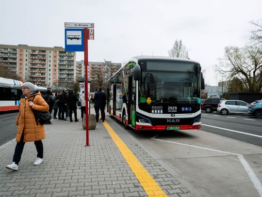 Briefing promujący bezpieczeństwo w komunikacji drogowej w okresie świątecznym (zdjęcia)