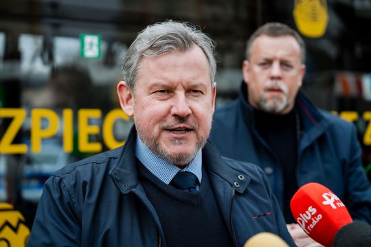 Briefing promujący bezpieczeństwo w komunikacji drogowej w okresie świątecznym (zdjęcia)