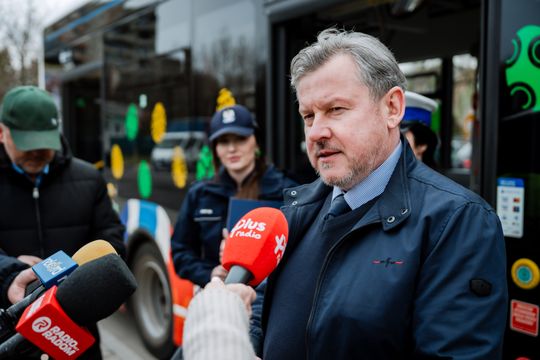 Briefing promujący bezpieczeństwo w komunikacji drogowej w okresie świątecznym (zdjęcia)