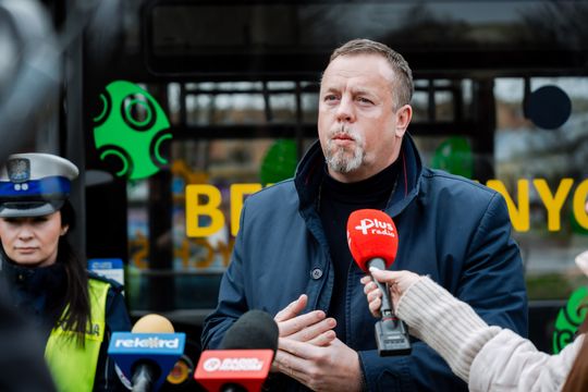 Briefing promujący bezpieczeństwo w komunikacji drogowej w okresie świątecznym (zdjęcia)