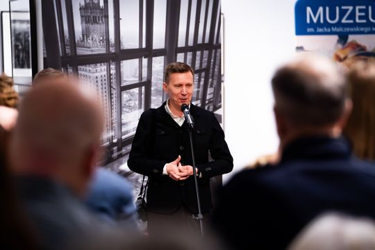 Wernisaż wystawy "Współczesna Warszawa na starej fotografii" (zdjęcia)