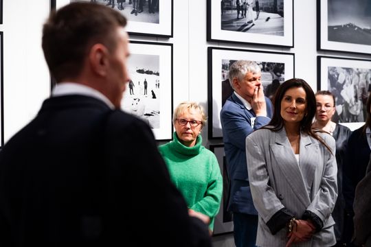 Wernisaż wystawy "Współczesna Warszawa na starej fotografii" (zdjęcia)