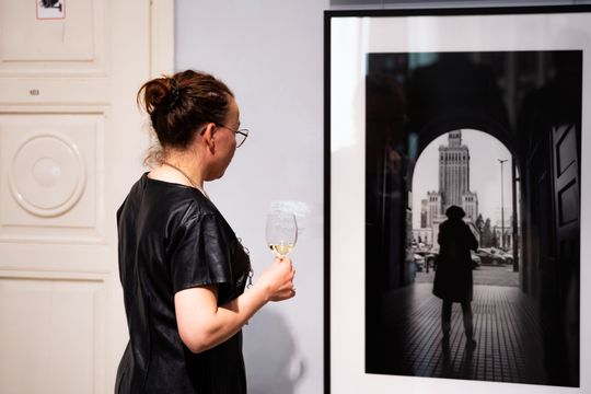 Wernisaż wystawy "Współczesna Warszawa na starej fotografii" (zdjęcia)
