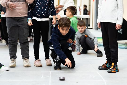 Seniorzy dzieciom - spotkanie pokoleń edycja II (zdjęcia)