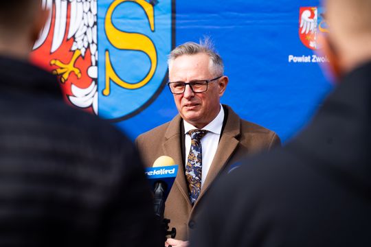 Konferencja prasowa dot. rozbudowy dróg w powiecie zwoleńskim (zdjęcia)