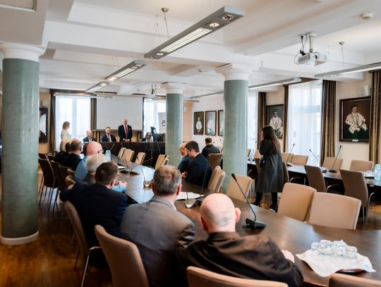 Podpisanie umowy pomiędzy Uniwersytetem Radomskim a PSE (zdjęcia)