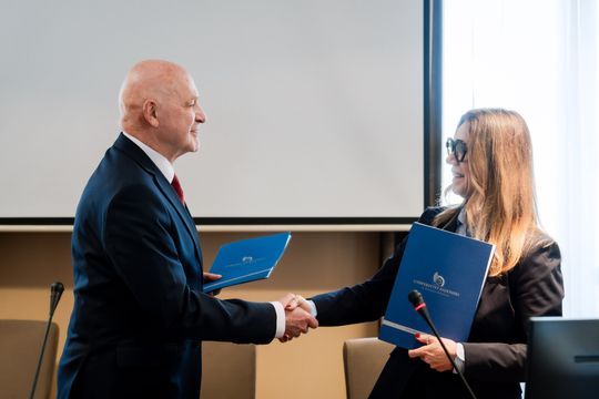 Podpisanie umowy pomiędzy Uniwersytetem Radomskim a PSE (zdjęcia)