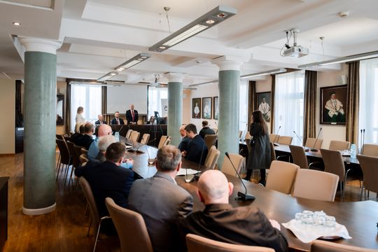 Podpisanie umowy pomiędzy Uniwersytetem Radomskim a PSE (zdjęcia)