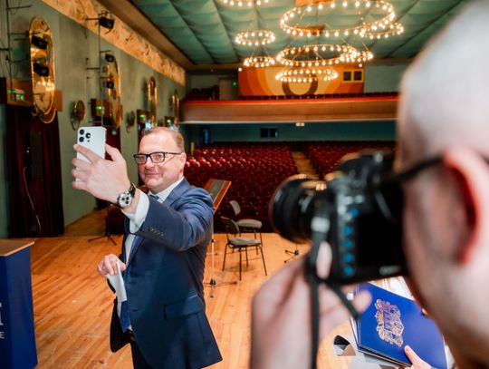 Podpisanie umowy na przebudowę sali koncertowej ROK (zdjęcia)