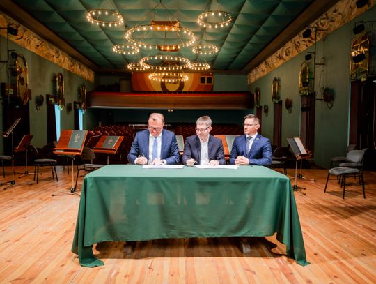 Podpisanie umowy na przebudowę sali koncertowej ROK (zdjęcia)
