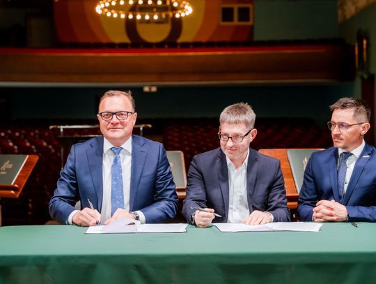 Podpisanie umowy na przebudowę sali koncertowej ROK (zdjęcia)