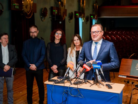 Podpisanie umowy na przebudowę sali koncertowej ROK (zdjęcia)