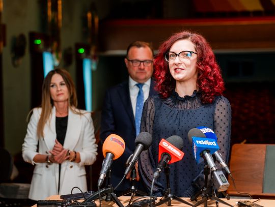 Podpisanie umowy na przebudowę sali koncertowej ROK (zdjęcia)