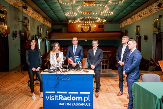 Podpisanie umowy na przebudowę sali koncertowej ROK (zdjęcia)