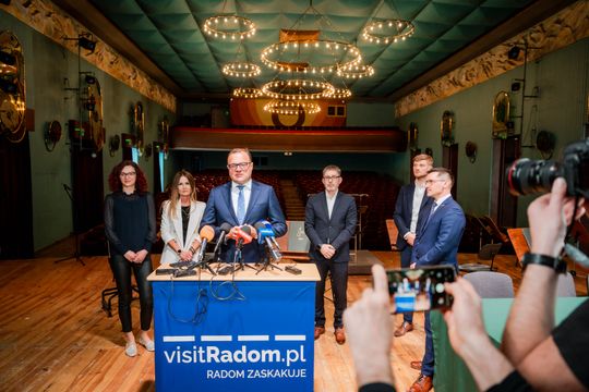 Podpisanie umowy na przebudowę sali koncertowej ROK (zdjęcia)