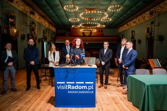 Podpisanie umowy na przebudowę sali koncertowej ROK (zdjęcia)