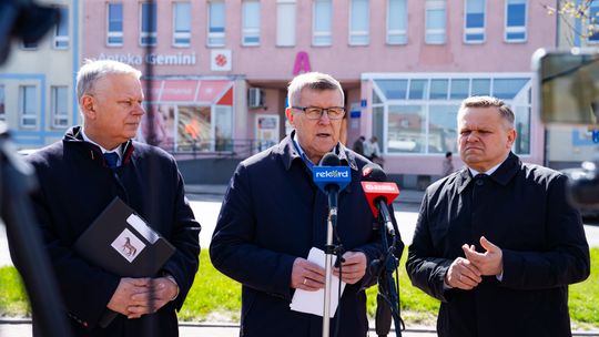 Konferencja prasowa PiS dot. sytuacji w służbie zdrowia (zdjęcia) Konferencja prasowa PiS dot. sytuacji w służbie zdrowia (zdjęcia)