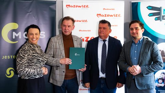 Podpisanie umów na Dzienne Domy Pobytów (zdjęcia) Podpisanie umów na Dzienne Domy Pobytów (zdjęcia)