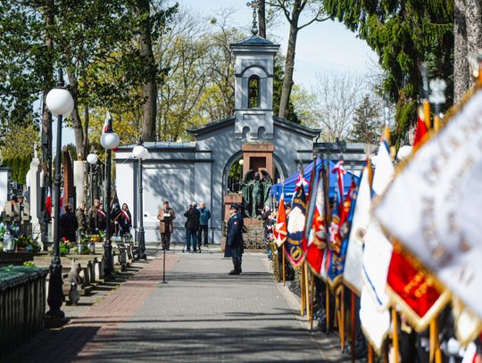 Obchody Dnia Pamięci Ofiar Zbrodni Katyńskiej (zdjęcia)