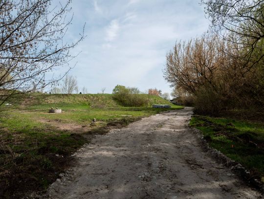 Przebudowa kładki na rzece Mlecznej (zdjęcia)