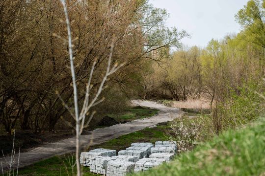 Przebudowa kładki na rzece Mlecznej (zdjęcia)