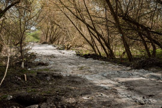 Przebudowa kładki na rzece Mlecznej (zdjęcia)