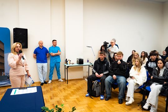 „Dzień Zdrowia i Urody" w Centrum Kształcenia Zawodowego i Ustawicznego w Radomiu (zdjęcia)