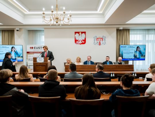 Finał konkursu krasomówczego EUST (zdjęcia)