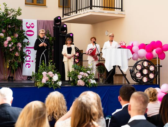 Gala Jubileuszowa z okazji XXX lecia działalności Stowarzyszenia AMAZONKI-DANA (zdjęcia)