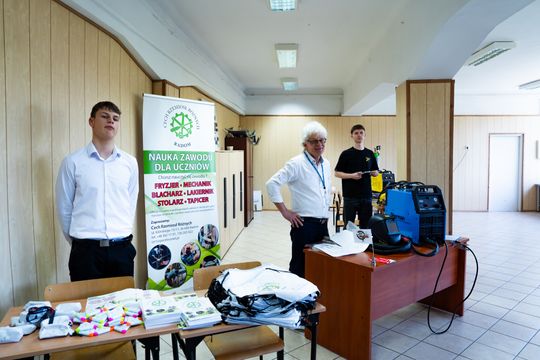 Dzień otwarty w  Zespole Szkół Zawodowych im. mjr. H. Dobrzańskiego ,,Hubala” w Radomiu (zdjęcia)