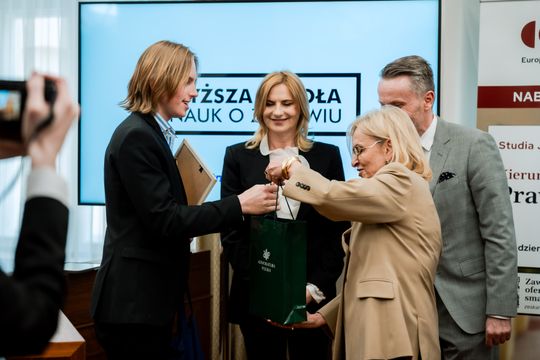 Finał konkursu krasomówczego EUST (zdjęcia)