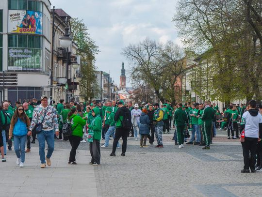 Radomiak Radom - Widzew Łódź. Przemarsz kibiców (zdjęcia)