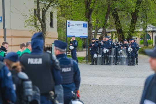 miniradomiak widzew przemarsz kibice-5.jpg