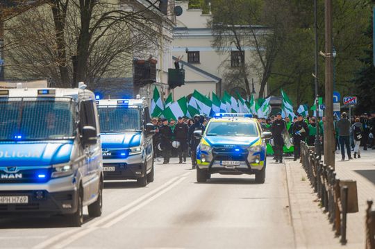 miniradomiak widzew przemarsz kibice-48.jpg