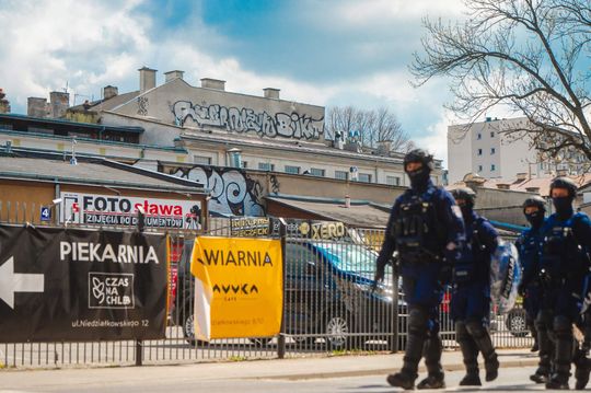 miniradomiak widzew przemarsz kibice-49.jpg