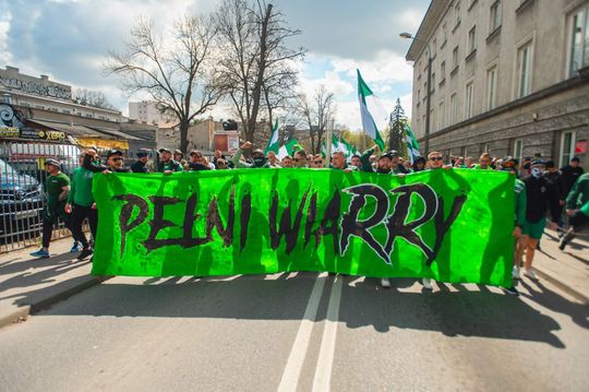 miniradomiak widzew przemarsz kibice-52.jpg