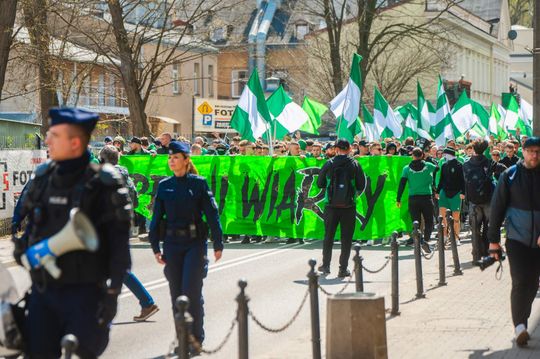 miniradomiak widzew przemarsz kibice-51.jpg