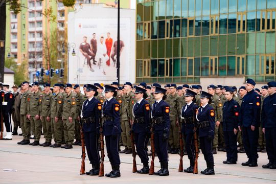 Ślubowanie uczniów Szkoły 72 Pułku Piechoty w Radomiu (zdjęcia)