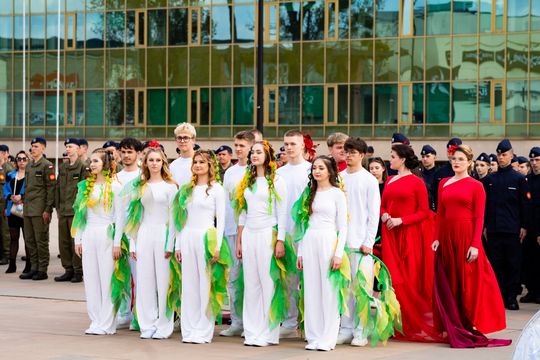 Ślubowanie uczniów Szkoły 72 Pułku Piechoty w Radomiu (zdjęcia)