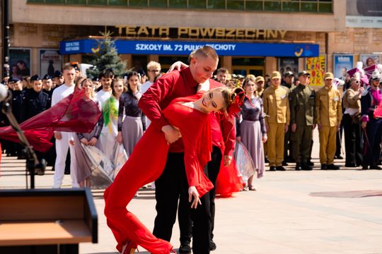 Ślubowanie uczniów Szkoły 72 Pułku Piechoty w Radomiu (zdjęcia)