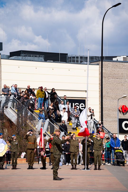 Ślubowanie uczniów Szkoły 72 Pułku Piechoty w Radomiu (zdjęcia)