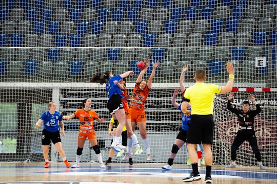 Elmas-KPS APR Radom - MTS Żory (zdjęcia)