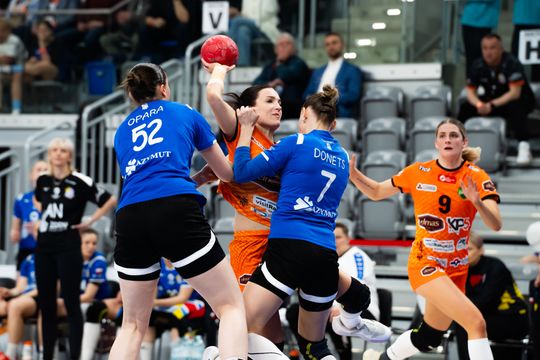 Elmas-KPS APR Radom - MTS Żory (zdjęcia)