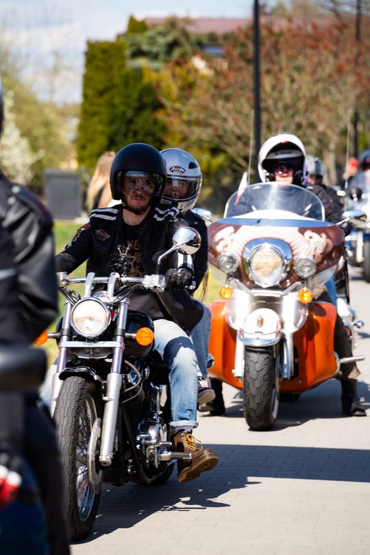 Zlot zabytkowych motocykli - otwarcie sezonu motocyklowego w Skaryszewie (zdjęcia)