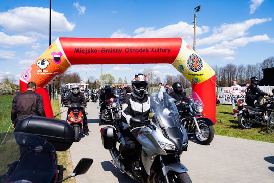 Zlot zabytkowych motocykli - otwarcie sezonu motocyklowego w Skaryszewie (zdjęcia)